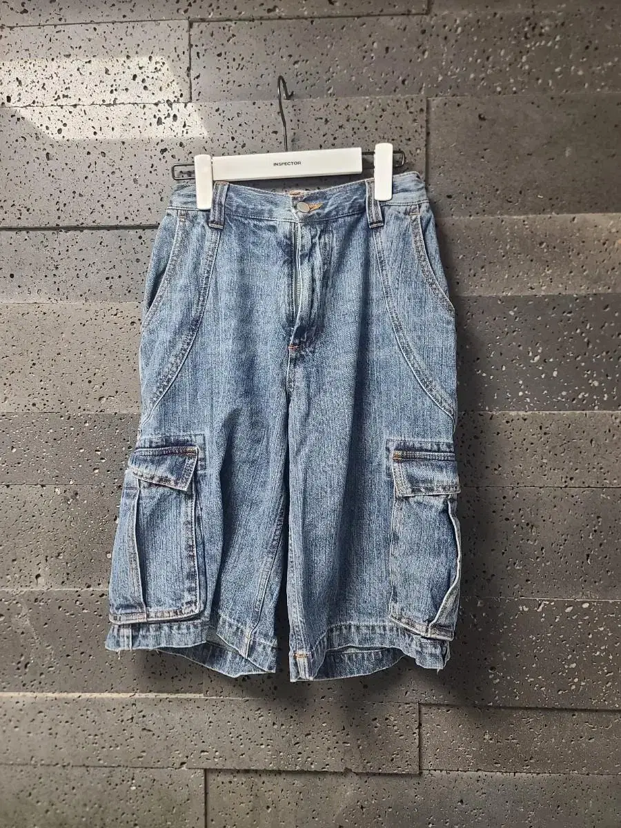 노운 Bermuda cargo denim pants